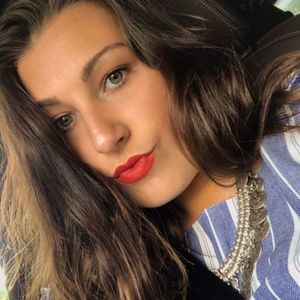 Meet your Posher, Isabella